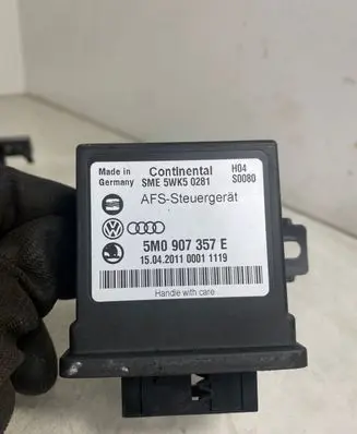 Volkswagen PASSAT B7 Light module LCM 5M0907357E