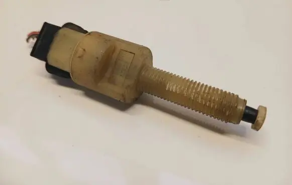 Audi A4 S4 B5 8D Brake pedal sensor switch 4A0945515A