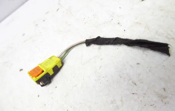 Skoda Roomster (5J) ABS module connector plug 8X0972562