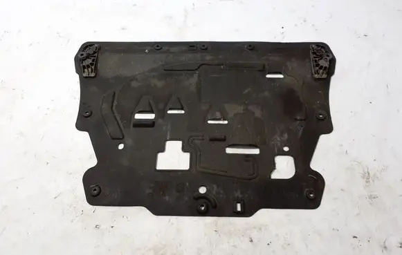 Volvo XC90 Engine splash shield/under tray 32226491