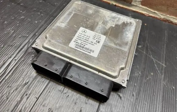 Mercedes-Benz Sprinter W906 Engine control unit/module A6519003603