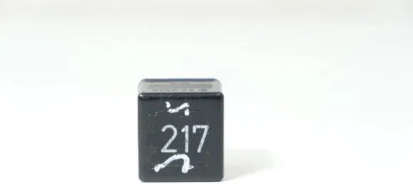 Audi A6 S6 C4 4A Other relay 443951253S