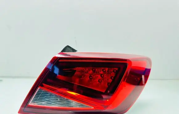 Seat Leon (5F) Rear/tail lights