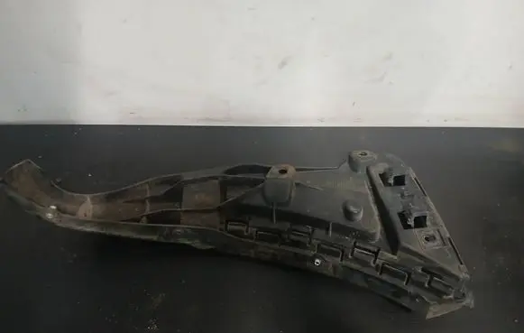 Volvo XC90 Front bumper mounting bracket 08620564 1125