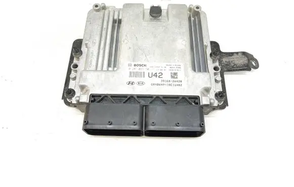 KIA Rio Engine control unit/module 391602A420 EDC17C57 0281033501