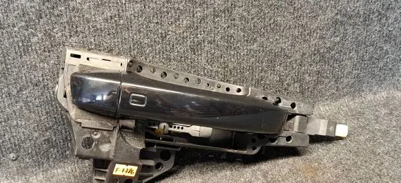 Audi A8 S8 D4 4H Front door exterior handle 4H0837886