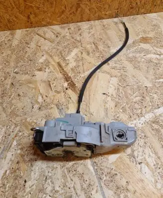 Fiat Bravo Front door lock 51827956