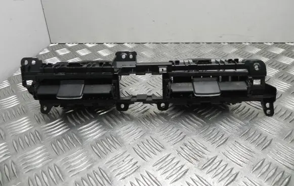 Toyota Corolla E160 E170 Rear air vent grill 5567002370 T4552
