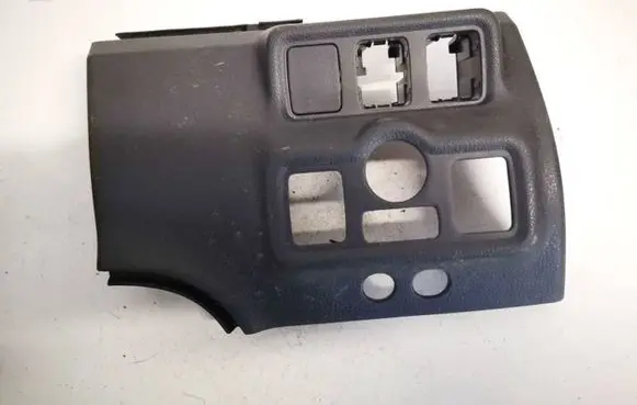 Nissan Note (E12) Other interior part 684853vv0a 689td3vv1a