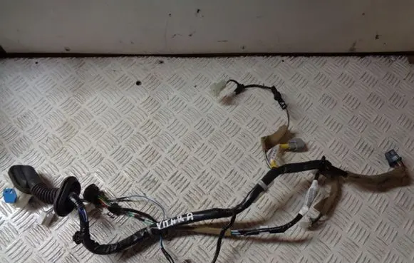 Suzuki Vitara (LY) Front door wiring loom 3675654P00