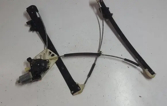 Audi Q7 4M Front window lifting mechanism without motor 4M0837461A