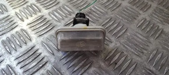 Toyota Avensis T250 Number plate light