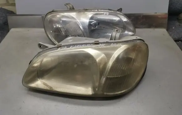 KIA Carnival Headlights/headlamps set 