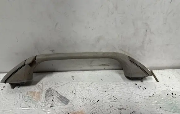 BMW 3 E46 Rear interior roof grab handle 8196437