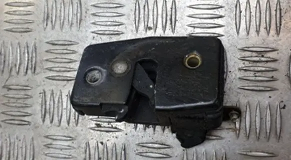 Volkswagen Transporter - Caravelle T4 Sliding door lock 701843604D