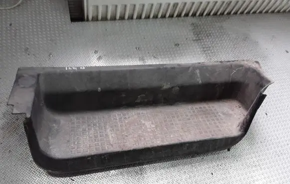 Volkswagen Transporter - Caravelle T4 Front sill trim cover 701863736B
