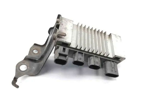 Toyota Avensis T270 Glow plug pre-heat relay 2855130010