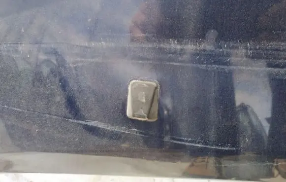 Volkswagen Sharan Windshield washer spray nozzle 