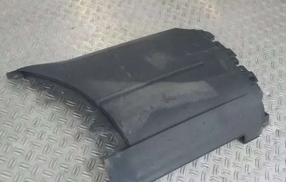 Rear bumper corner part panel trim