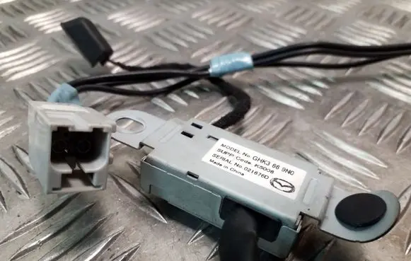 Mazda 6 Aerial antenna amplifier GHK3669N0