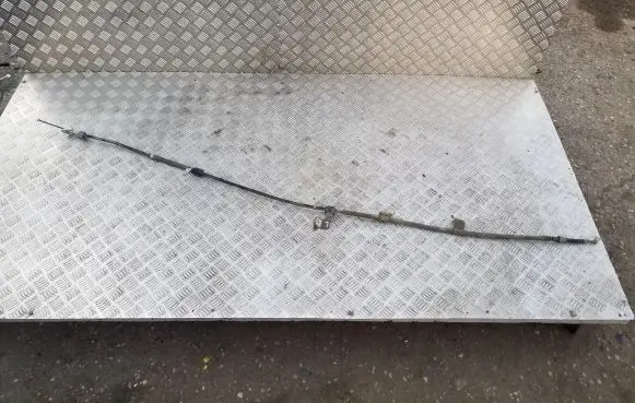 Handbrake/parking brake wiring cable