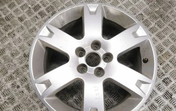 R16 alloy rim
