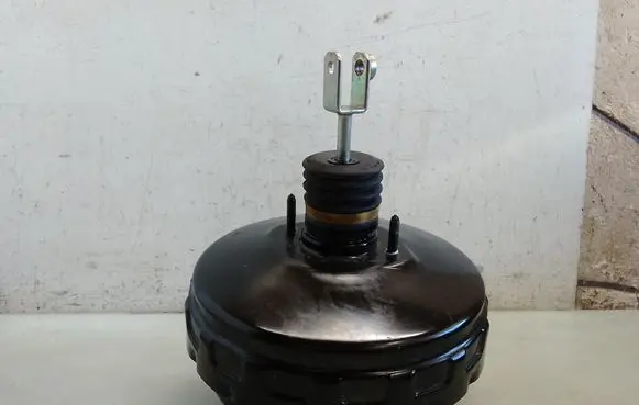 Mercedes-Benz E W212 Brake booster A2124301130