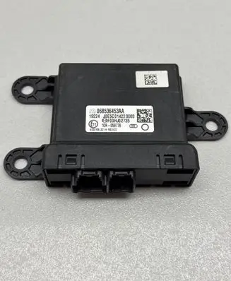 Chrysler Pacifica Gateway control module 068536453AA 059778 J0E5C014220000