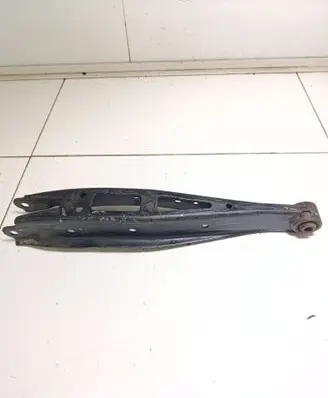 Subaru Forester SK Rear control arm H9X05DA
