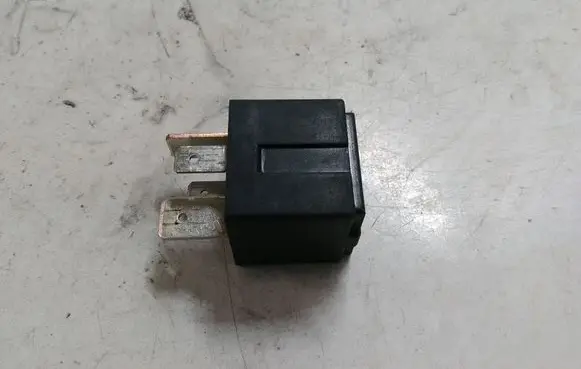 Opel Insignia A Other relay 13245094