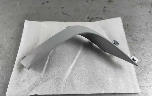 Porsche Macan (95B) Front bumper splitter molding 95b807819ag2x