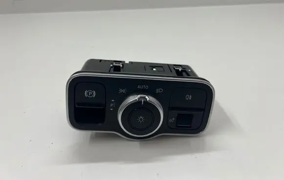 Mercedes-Benz CLA C118 X118 Light switch A2479052902