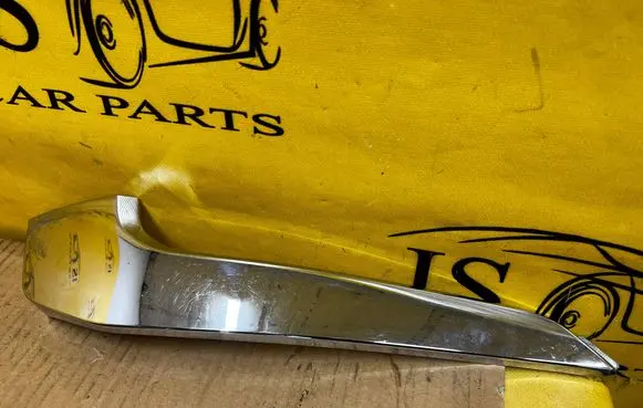 Mitsubishi L200 Front bumper splitter molding 6407A337