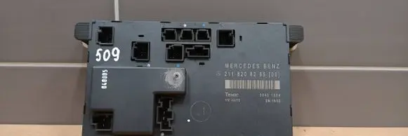 Mercedes-Benz E W211 Door control unit/module 2118208285