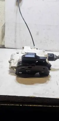 Audi A4 S4 B7 8E 8H Front door lock 8E1837016AA