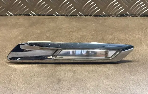 BMW 5 F10 F11 Front fender indicator light 7154168