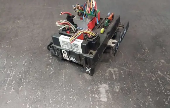 Peugeot 307 BSM Control unit 9650663980