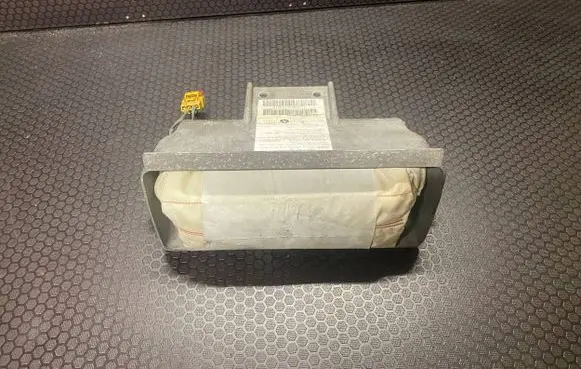 Chrysler Voyager Passenger airbag 04680531AD