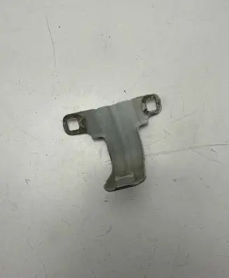 BMW 2 F22 F23 Fender mounting bracket