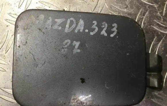 Mazda 323 Fuel tank cap
