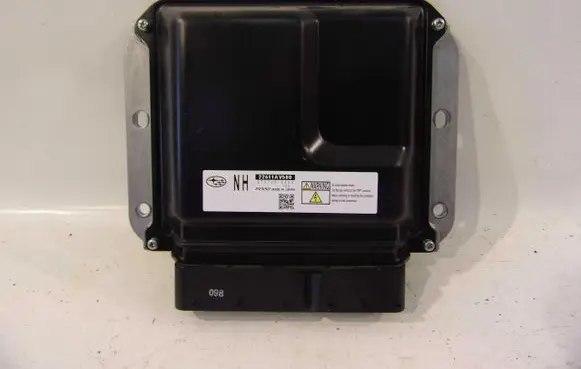 Subaru Forester SJ Engine control unit/module ECU 275700-2420