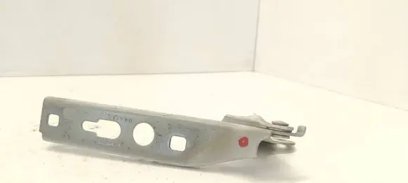 Audi Q3 8U Engine bonnet/hood hinges 8U0823321