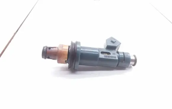 Jaguar XJ X308 Fuel injector XR82AF 3352