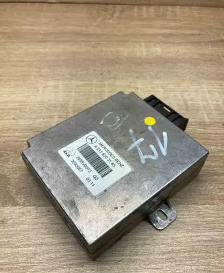 Mercedes-Benz E W211 Phone control unit/module A2118203185