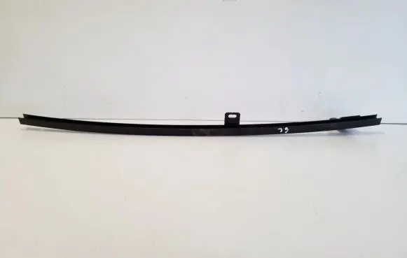 Volkswagen Golf Plus Rear door windshield rail 5M0839407