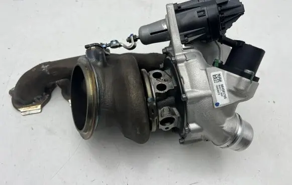 BMW X2 F39 Rear wheel hub 984581705