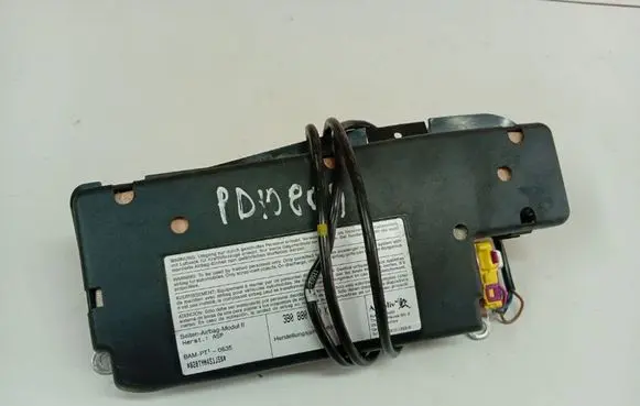 Volkswagen PASSAT B5.5 Seat airbag 3B0880240K