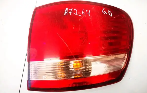 Toyota Avensis Verso Rear/tail lights