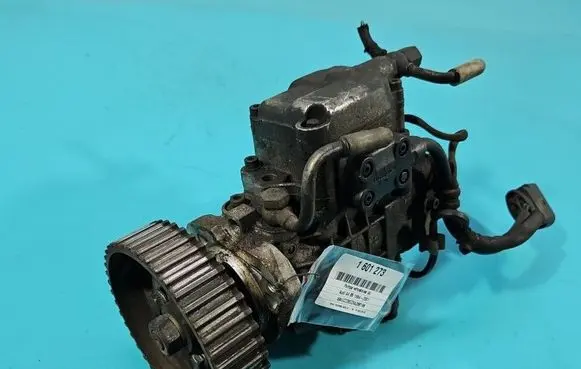 Audi A4 S4 B5 8D Fuel injection high pressure pump 0460414987 IMPRK1601273