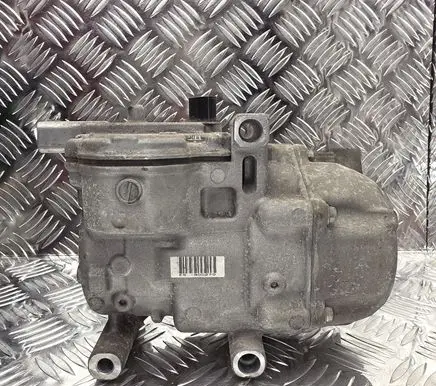 Toyota Prius+ (ZVW40) Air conditioning (A/C) compressor (pump) 8837047032